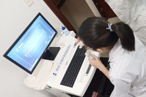 篩查骨質(zhì)疏松，提高骨骼健康水平，超聲骨密度儀來幫忙